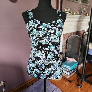 White House Black Market fitted tank